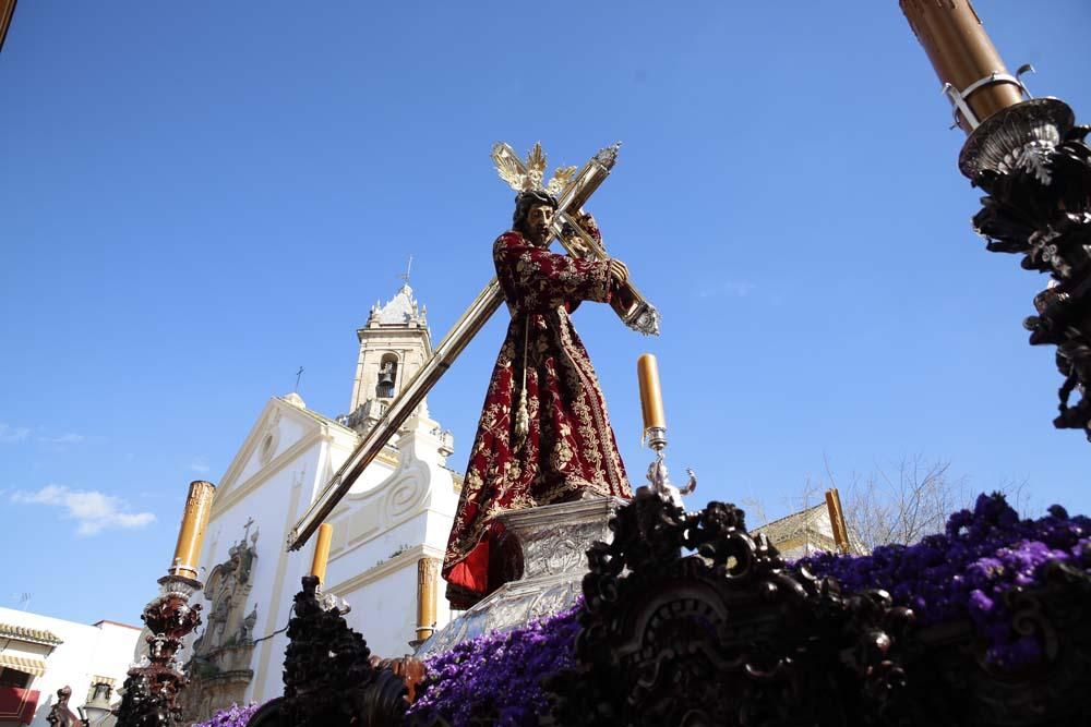 Desfile del Nazareno en su barrio