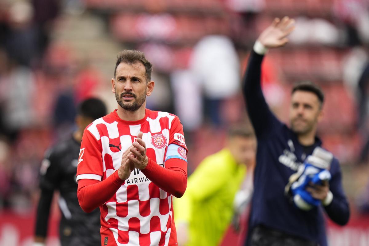 El delantero uruguayo del Girona Cristian Stuani durante el partido de LaLiga entre el Girona y el Deportivo Alavés este sábado en el estadio Montilivi en Girona