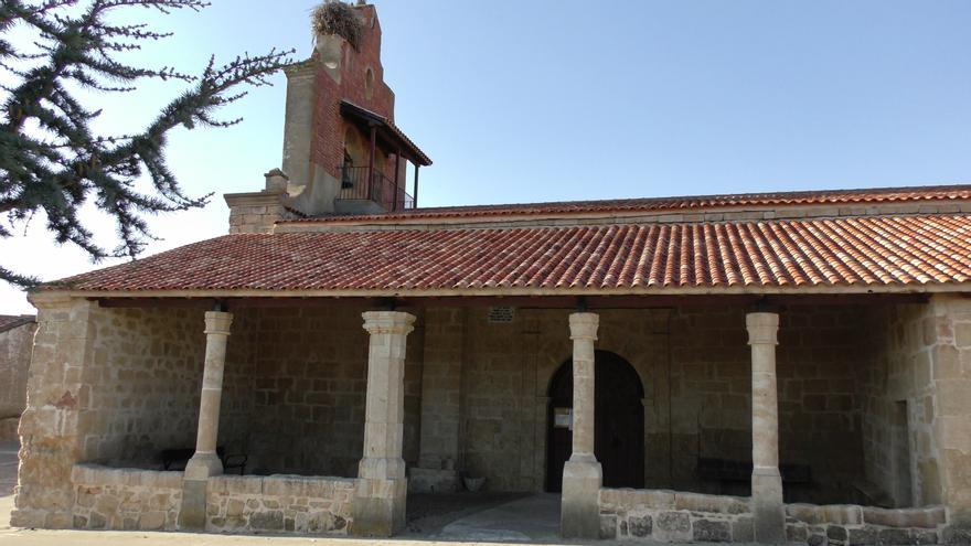 Aprobada la restauración del retablo mayor de la iglesia de Fuentespreadas