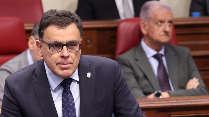 Manuel Miranda, ayer, en el Parlamento de Canarias.