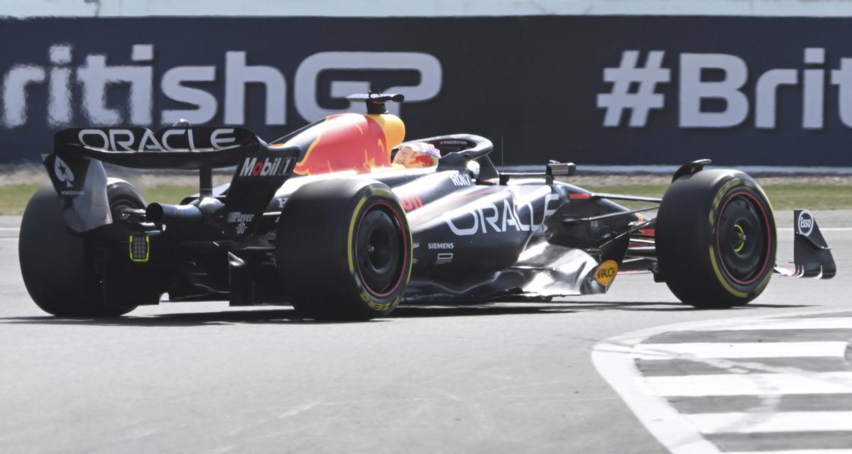 Verstappen aconsegueix la ‘pole’ a Silverstone amb sorpresa de McLaren