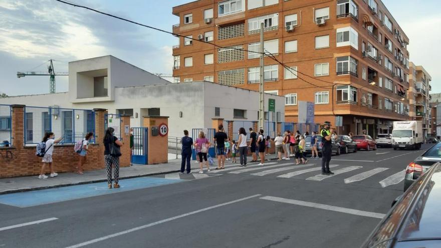 Un aula del colegio Miralvalle, confinada por un asintomático