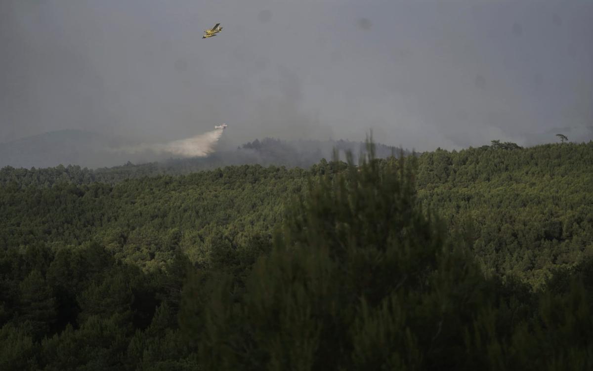 L'incendi que crema entre Rubió i Castellfollit del Boix, en imatges L'incendi que crema entre Rubió i Castellfollit del Boix, en imatges
