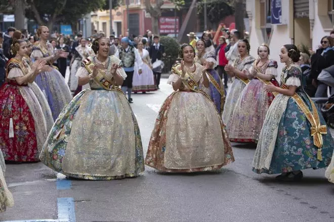 Las Fallas de Alzira bailan antes de la “cremà”