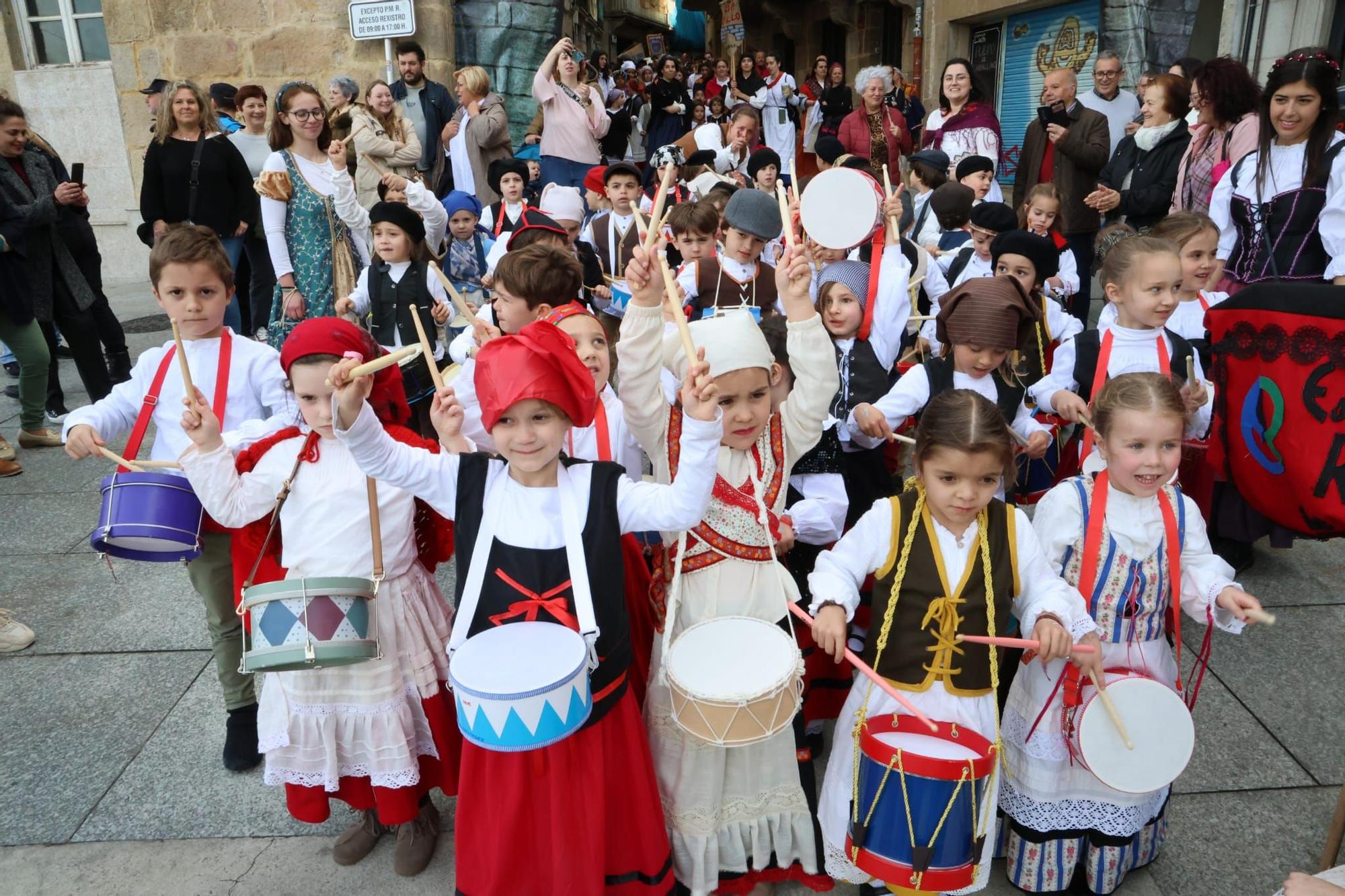 Los más pequeños protagonizan su 'Reconquistiña'