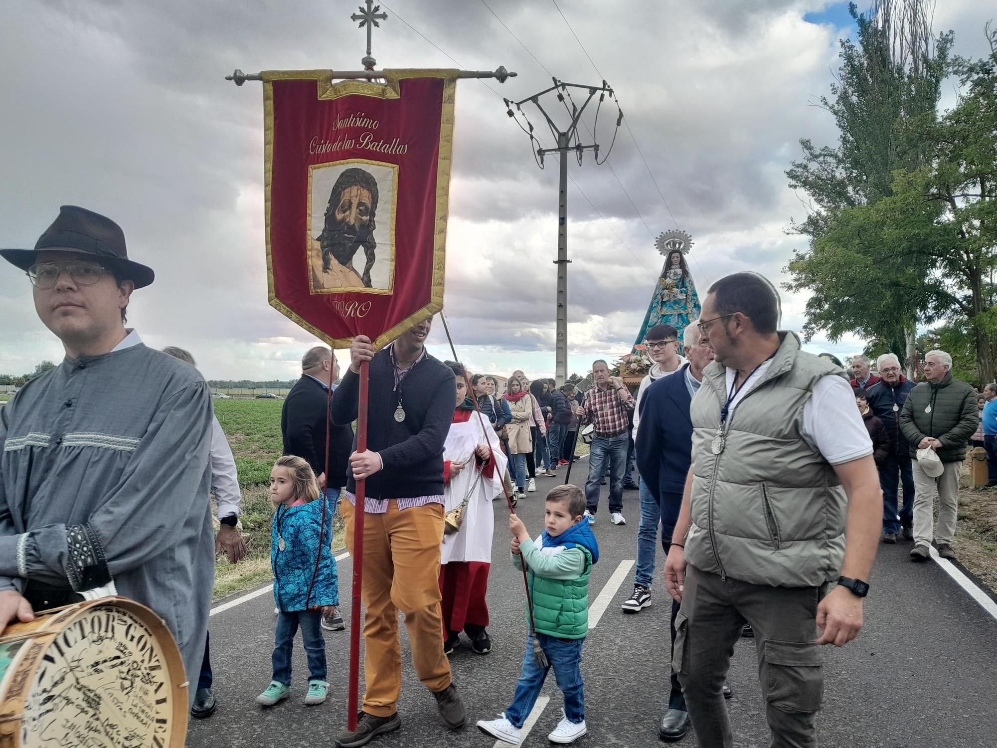 GALERÍA | Toro celebra la romería del Cristo de las Batallas y desafía a la lluvia