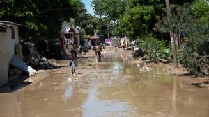 Las fuertes lluvias inundan zonas residenciales de Haití. 