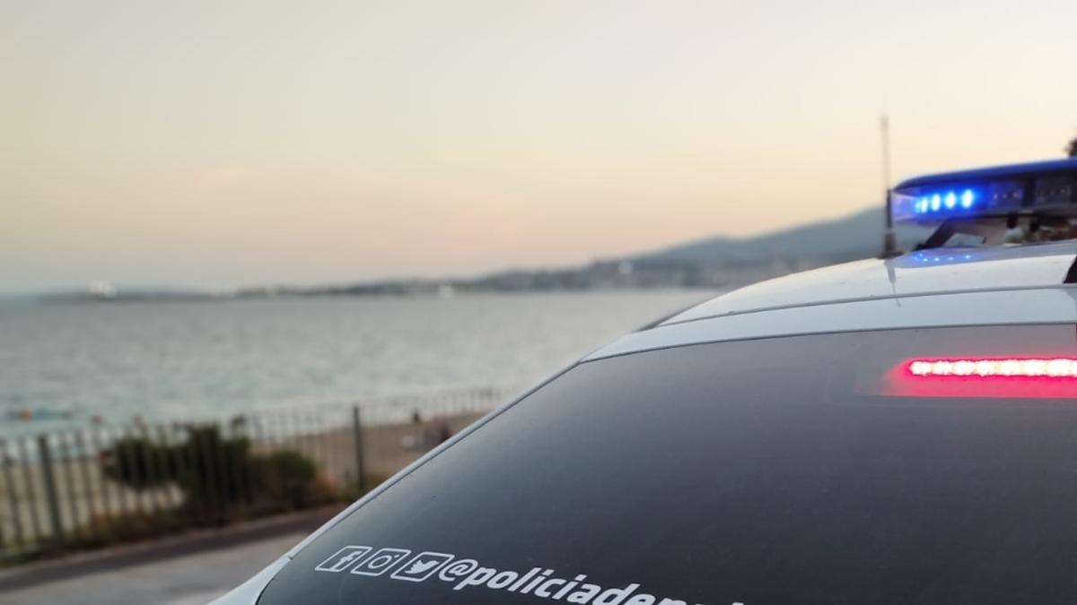 Un coche patrulla de la Policía Local de Palma.