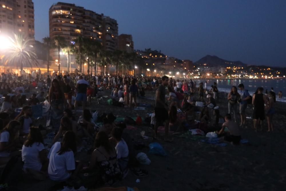 Málaga celebra la noche de San Juan en sus playas