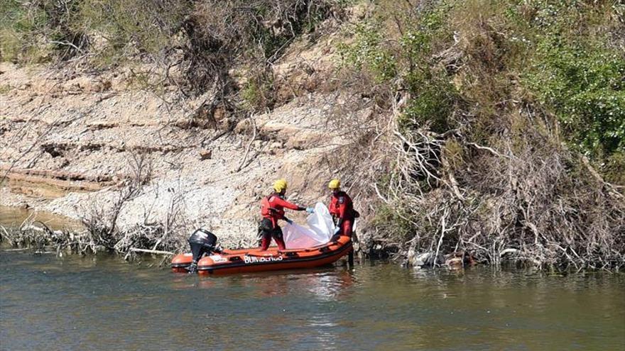 Un hombre de 50 años aparece muerto en las aguas del río Ebro