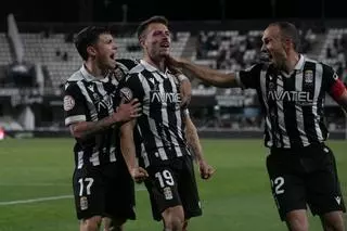 La victoria del FC Cartagena frente al Marbella, en imágenes