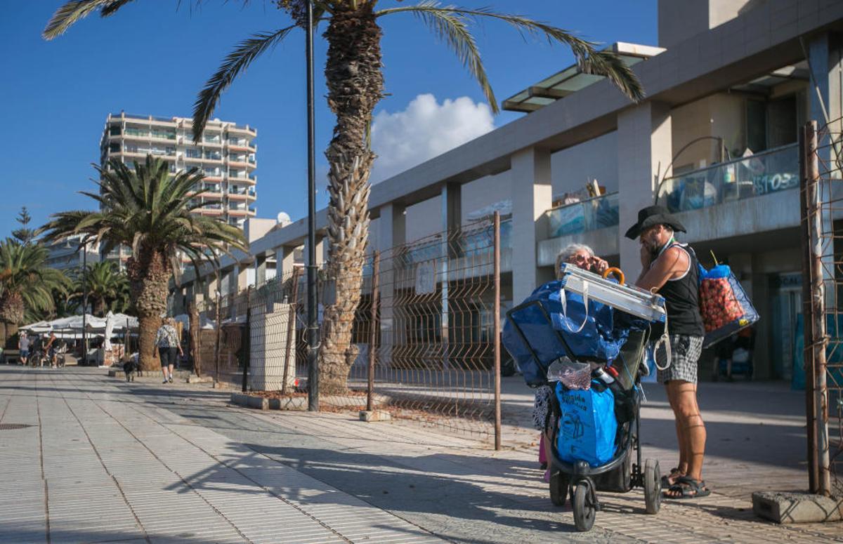 Desalojo de okupas en Los Cristianos Desalojo de okupas en Los Cristianos