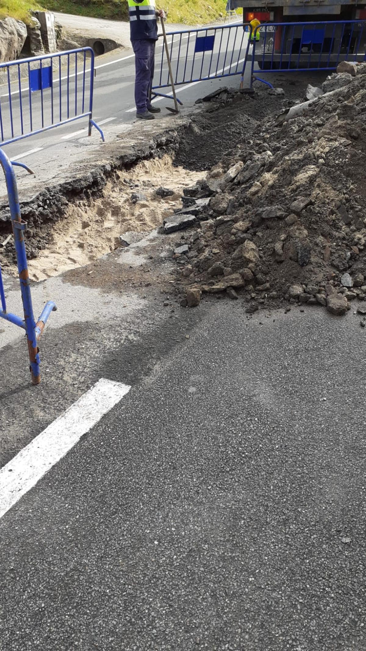 Una de las averías registradas en la carretera.