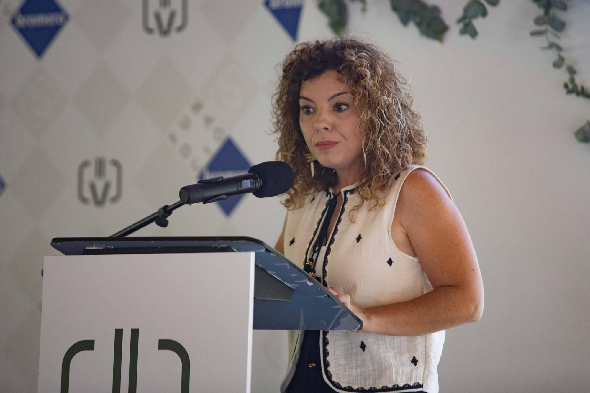 La Fundació Bromera per al Foment de la Lectura presenta la campanya «Llegir en valencià, la memòria de l’aigua» a la Sala Rex d’Alzira