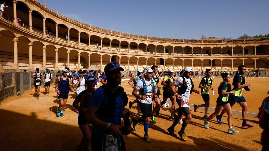 Las imágenes de la carrera 'Los 101 kilómetros de la Legión' de Ronda