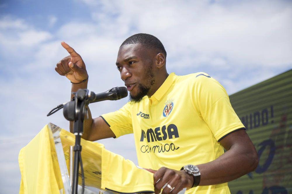 Presentación de Toko Ekambi en el Villarreal CF