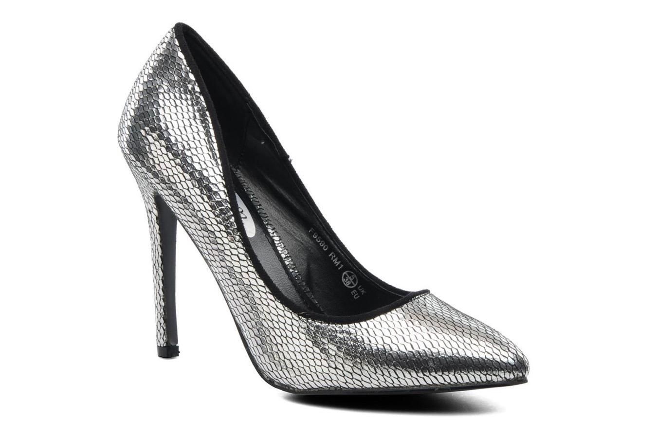Zapatos por menos de 100 €. Plateados.