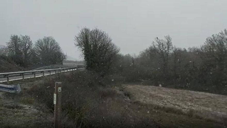 Neu a les Coves del Toll, a Moià
