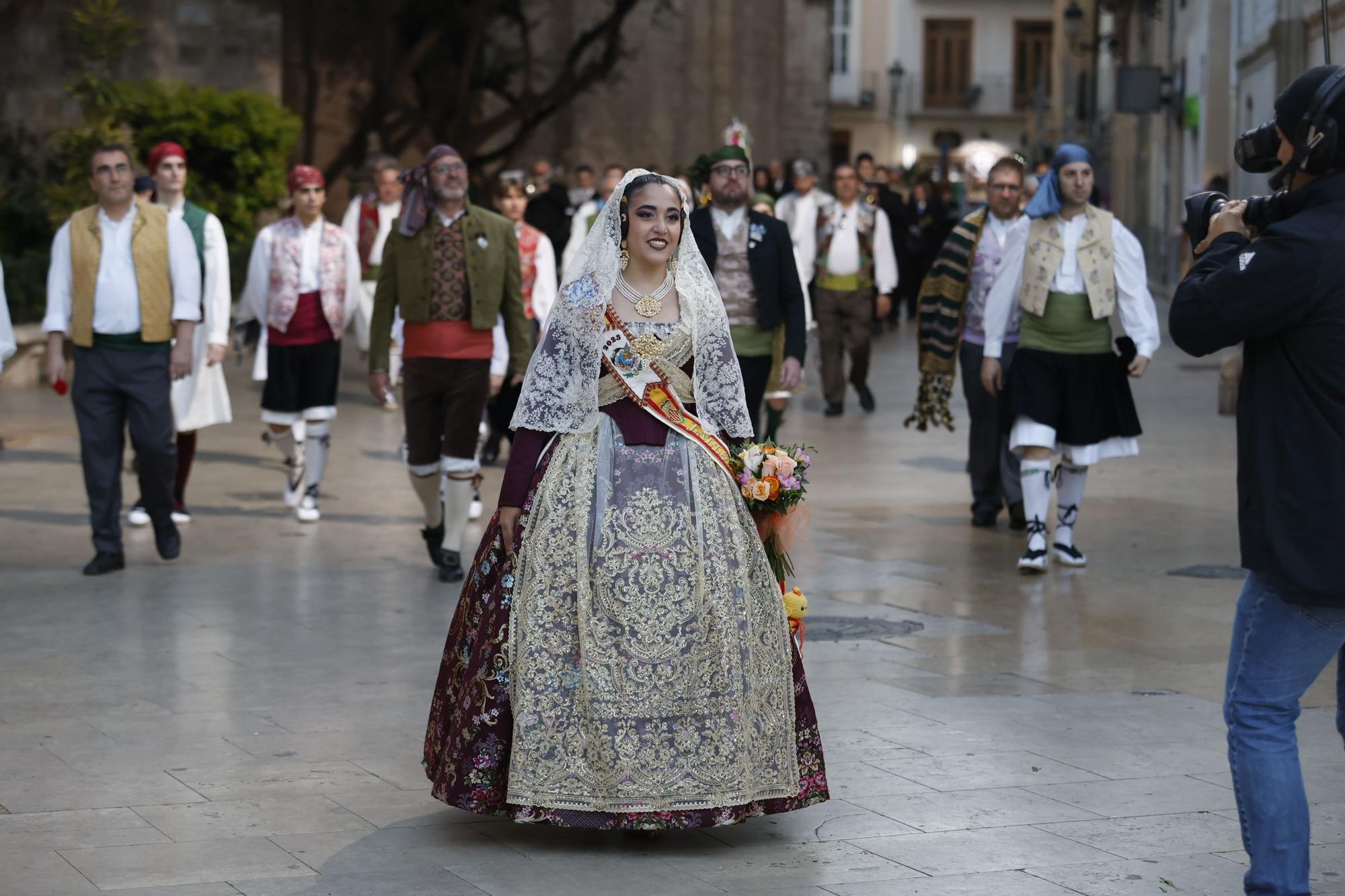 Ofrenda 2023 | Falleras Mayores e Infantiles de comisiones del 17 de Marzo (I)