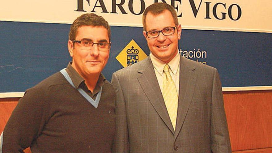José Miguel Viñas (dcha.) fue presentado por Miguel Martín, redactor jefe de Localia.  // Jesús de Arcos