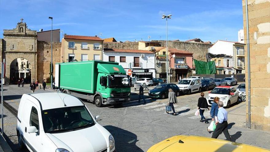 Zona Centro urge por «necesidad» habilitar aparcamientos rotatorios