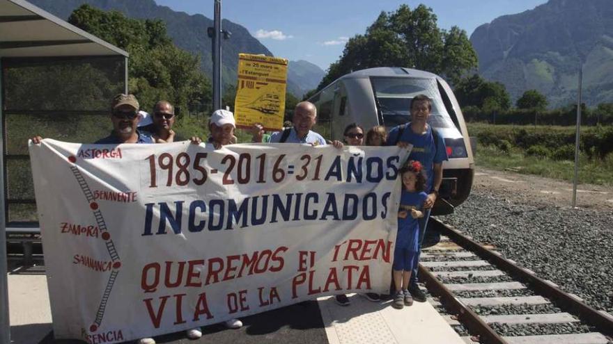 Los zamoranos piden la reapertura de la Vía de la Plata.