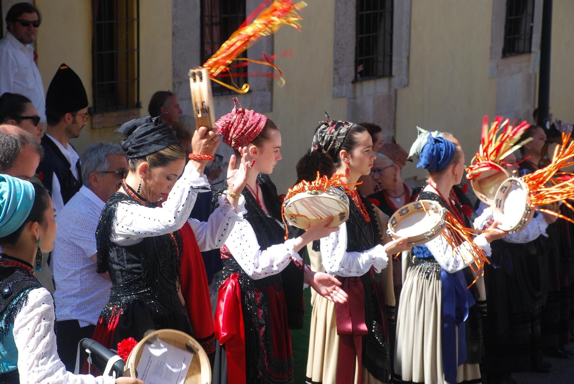 Día grande de las fiestas de Santa María Magdalena en Llanes