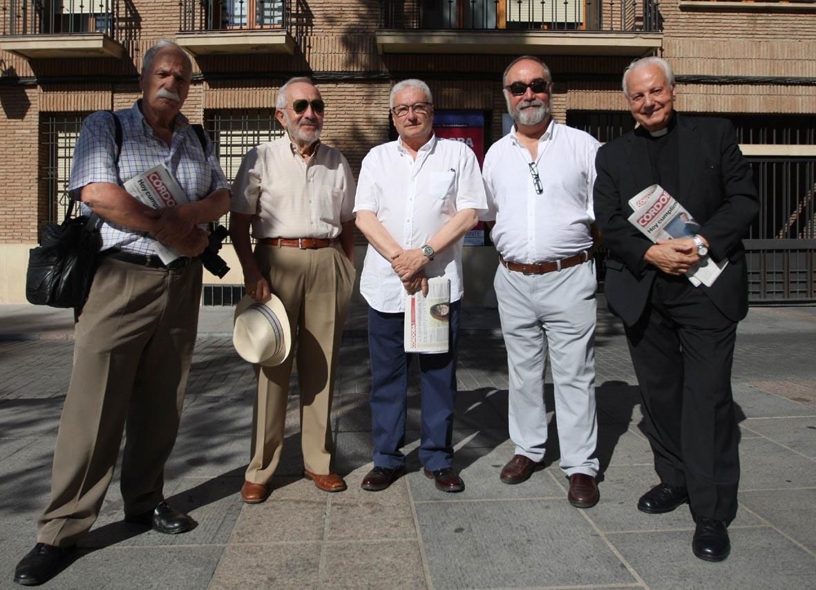 FOTOGALERÍA / Diario CÓRDOBA celebra su 75 aniversario al descubrir un azulejo