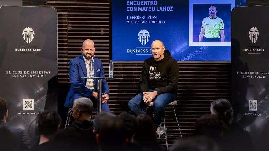 Mateu Lahoz habla sobre Vinícius