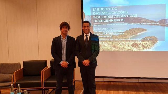 Los ingenieros Carlos Acosta (i) y Yonay Concepción.