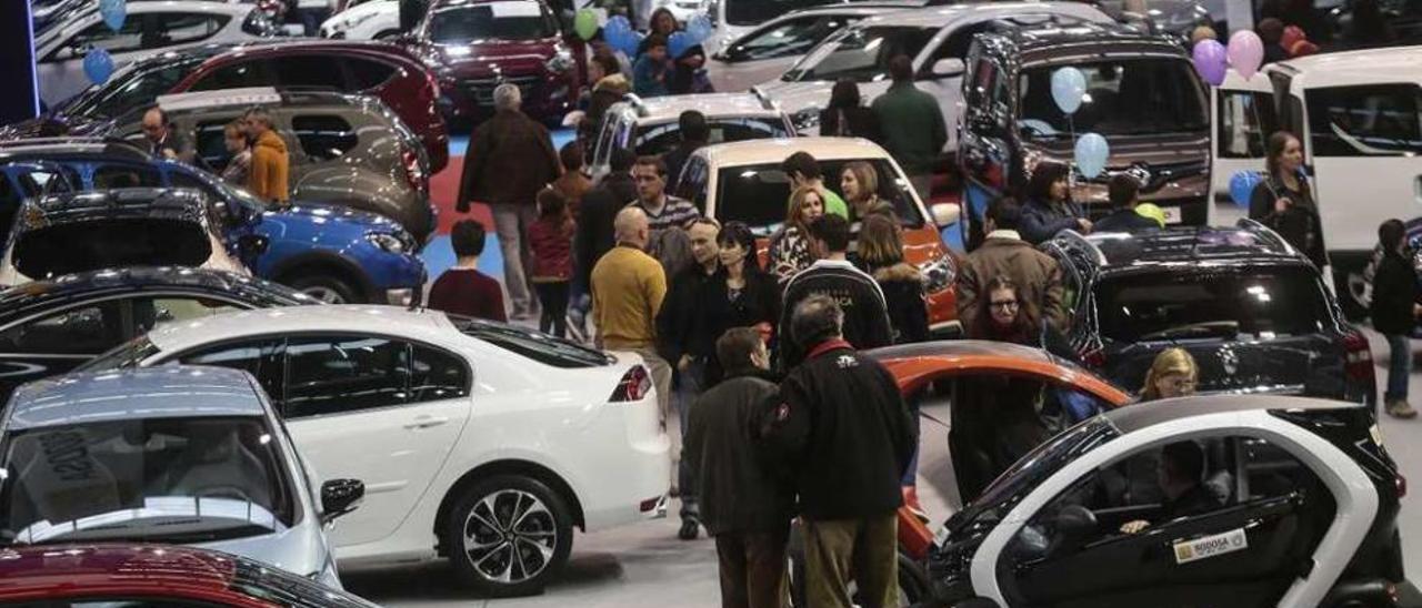 Imagen del Salón del Automóvil del año pasado en el Ifevi. // Adrián Irago