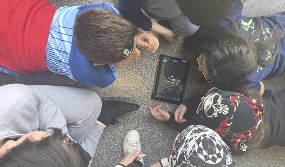 Alumnado do CEIP Petelos no «escape room» «O regreso da pirata silenciada». | //D.P.