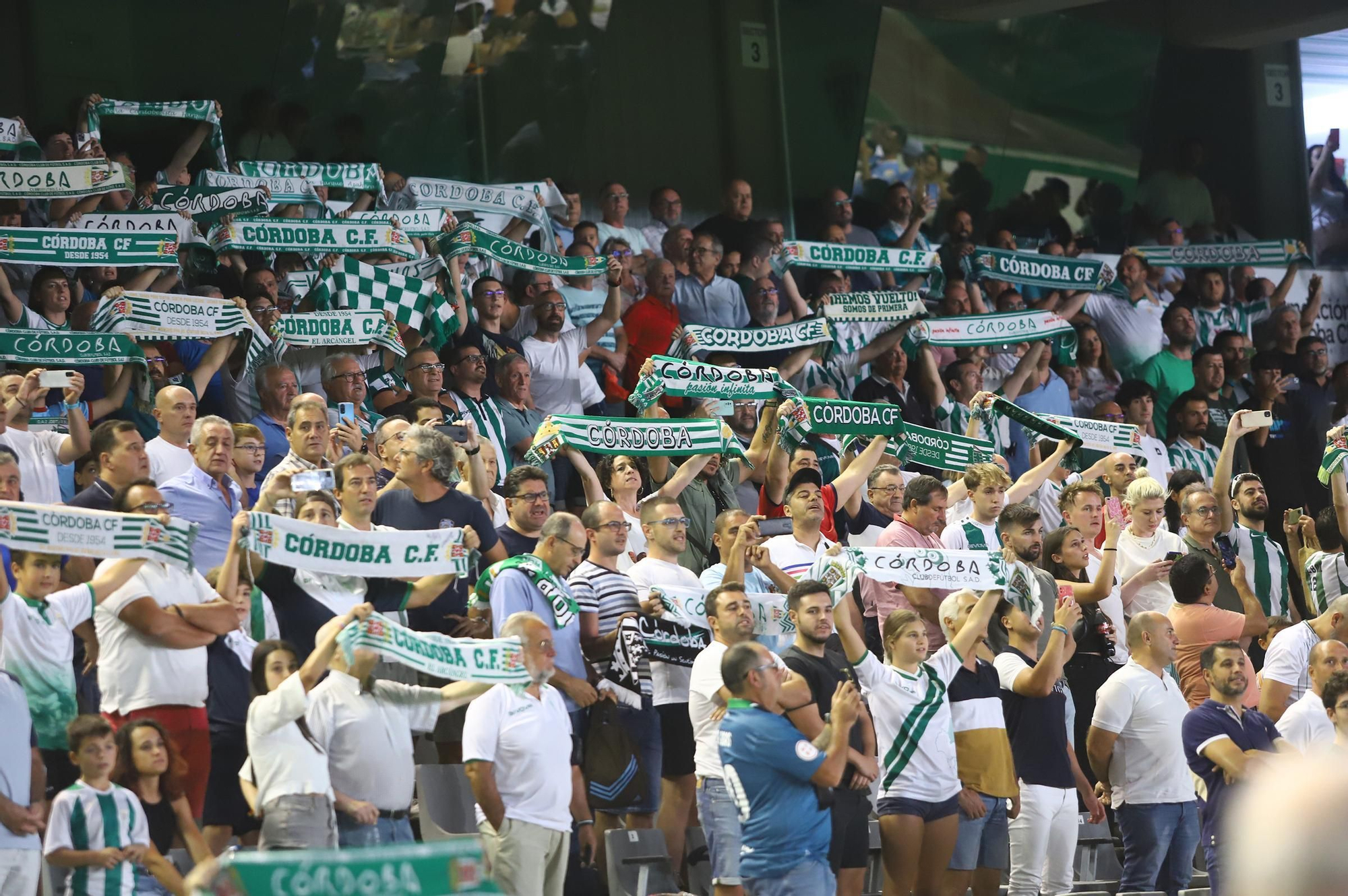 Córdoba CF - Ibiza : las imágenes de la afición en El Arcángel