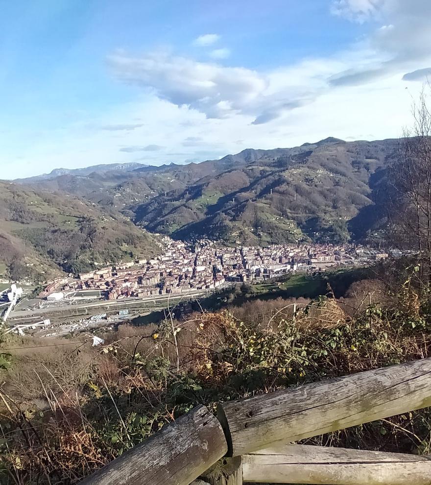 Las vistas desde la cima del Picu Seana. 