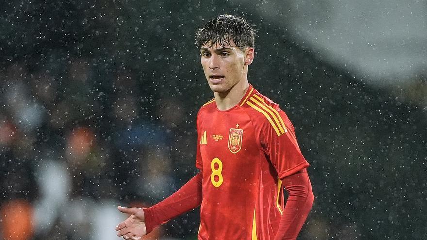 "Арсенал" следит за Родриго Мендосой — полузащитником "Эльче", которого сравнивают с Педри