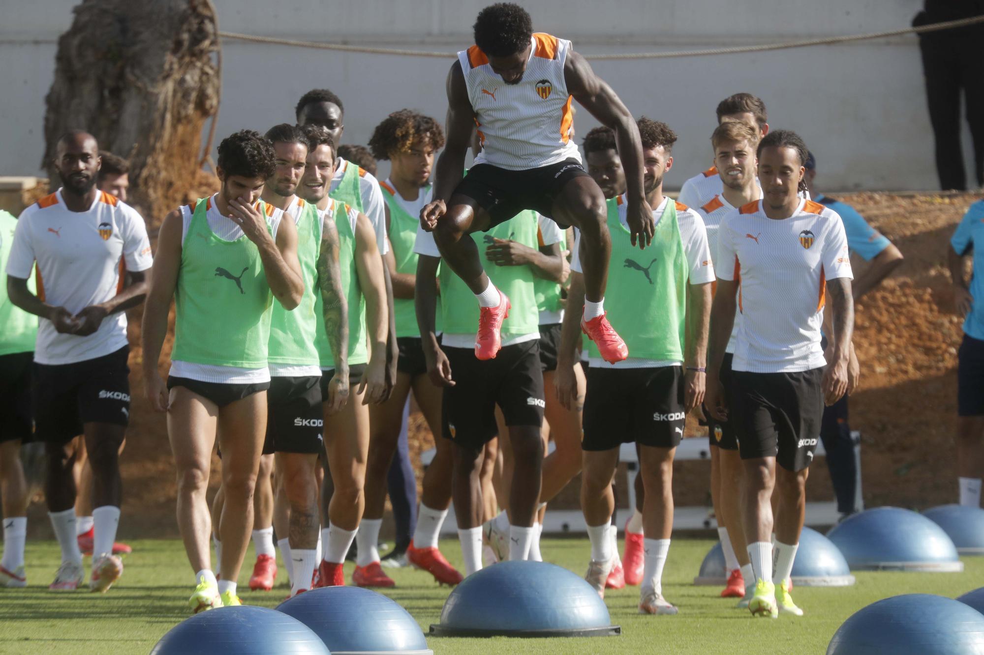 Entrenamiento matinal del Valencia CF 9-9-21