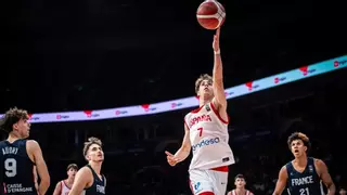 Un triple 'milagroso' de Del Pino da el oro a España en el Eurobasket Sub18