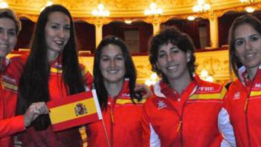 El equipo español de Copa Federación, durante el sorteo.