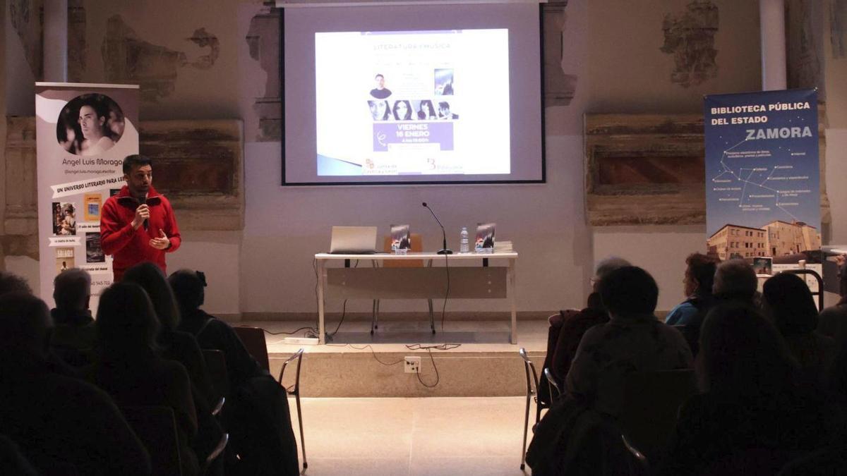 Presentación de Ángel Luis Moraga.