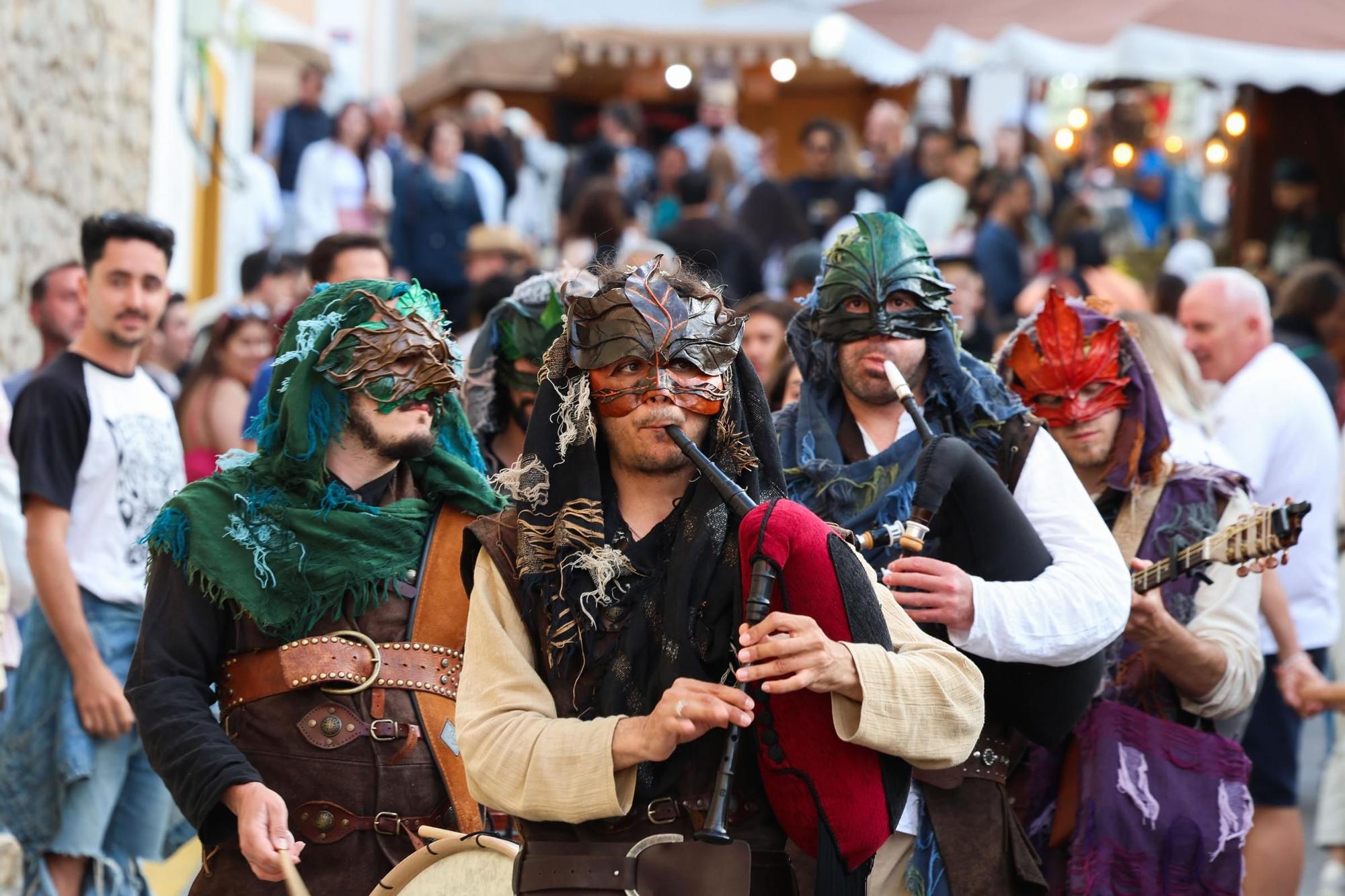 Compras de último día en la feria Eivissa Medieval