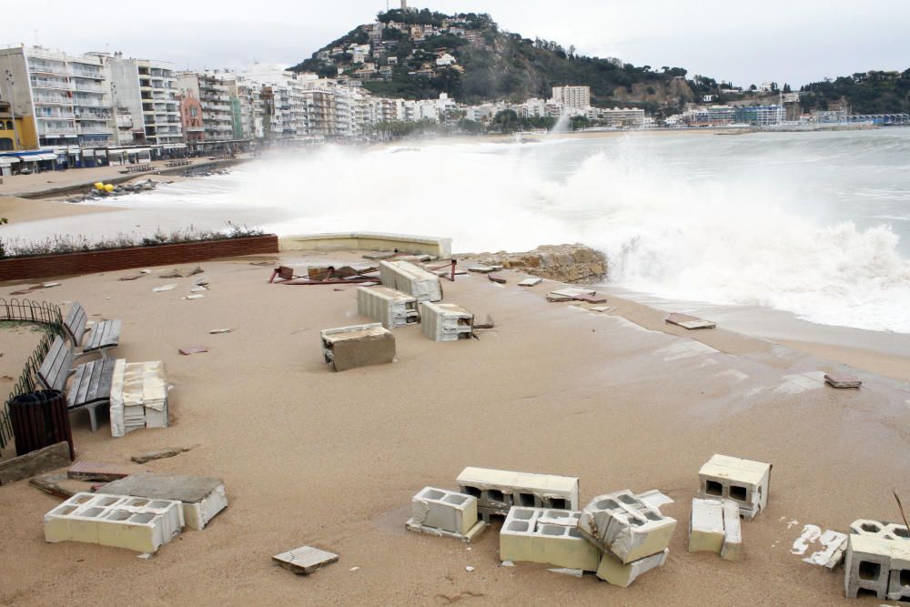 Efectes del temporal al passeig de Blanes