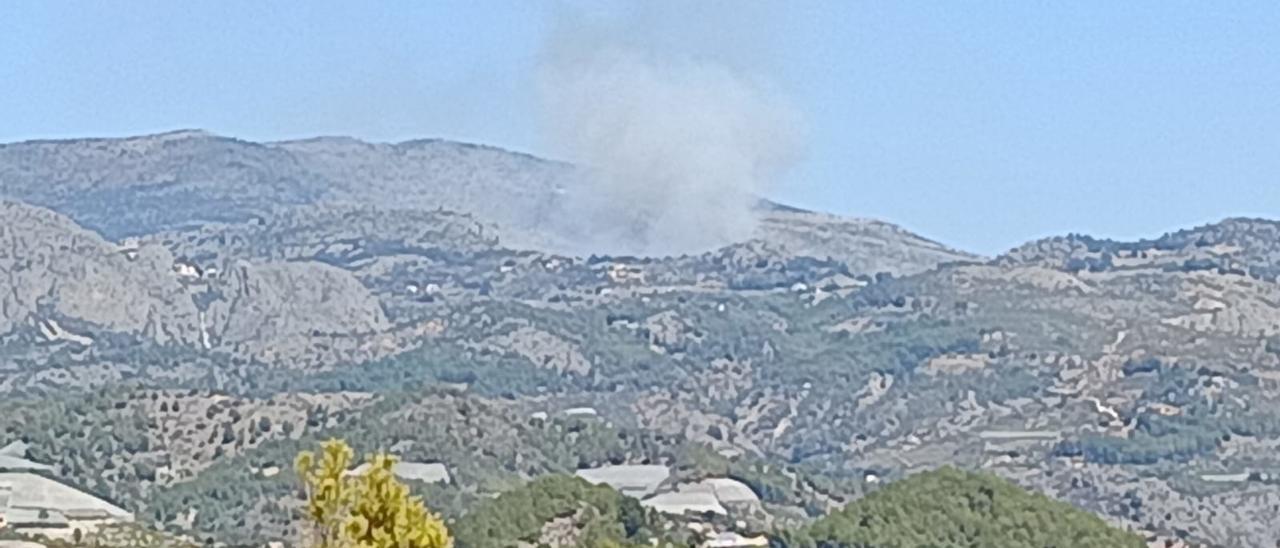 El incendio de Alicante evoluciona favorablemente