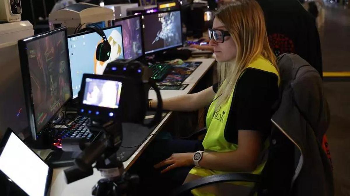 Simulación de monitorización de 'gamers' en DreamHack Valencia 2023.