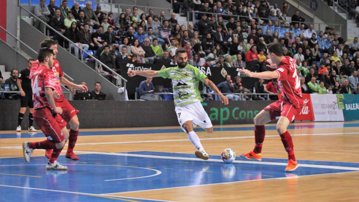 El brasileño Nunes busca el disparo ante la oposición de tres rivales