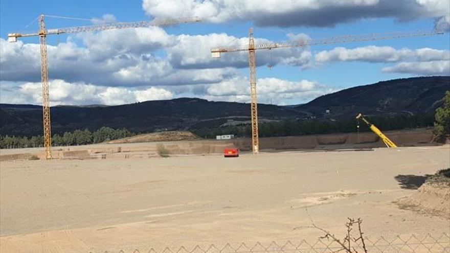 La DGA y Buj mantienen el pulso por las obras del hospital de Teruel