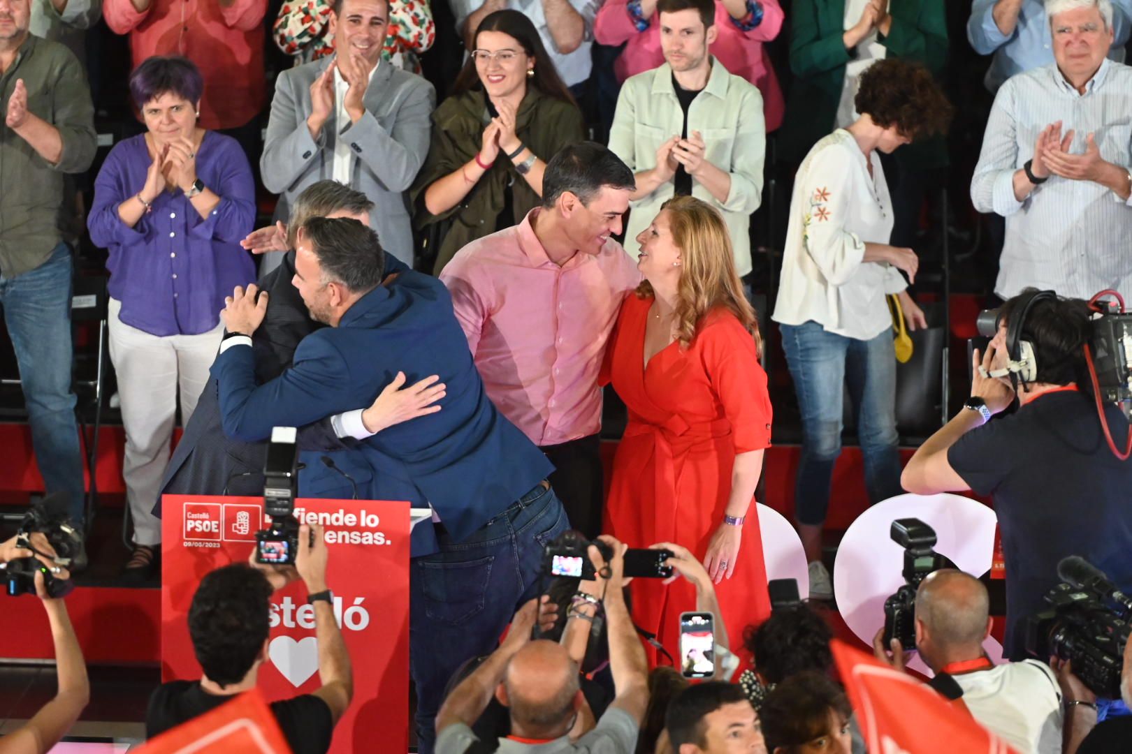 Pedro Sánchez apoya a Amparo Marco en Castelló