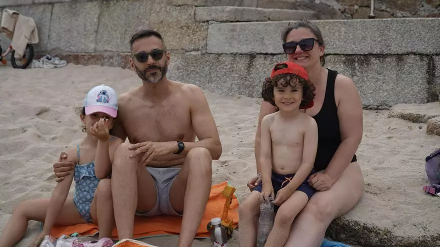 Bañistas opinan sobre la nueva ordenanza de playas de A Coruña