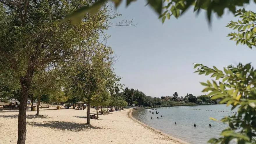 VÍDEO | Esta es la playa de la Sierra de Cádiz sin olas ni masificación que conquista a las familias