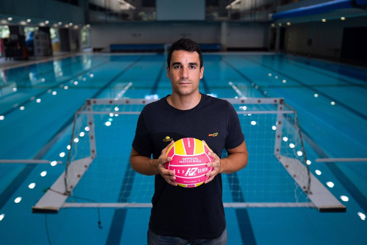 SANT CUGAT DEL VALLÈS 04/07/2025 Deportes. Retratos a Edu Lorrio (portero de la selección española de waterpolo), FOTO de ZOWY VOETEN
