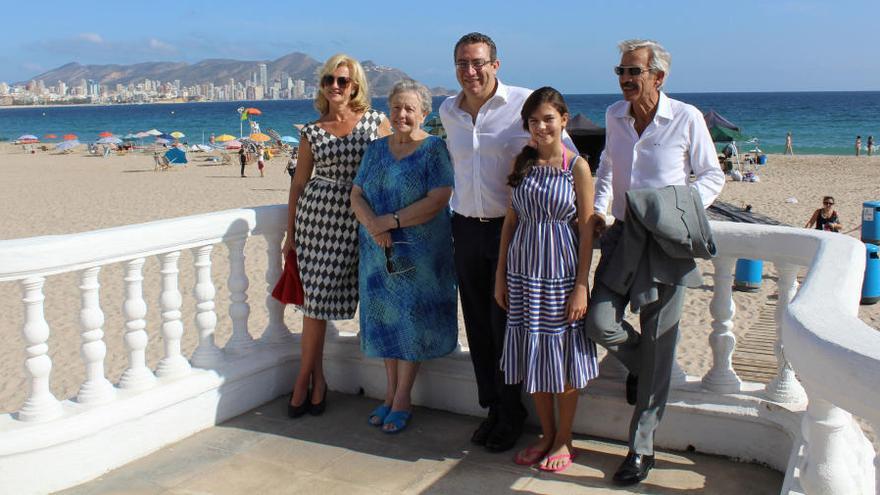 Benidorm dispara la audiencia de la serie «Cuéntame»